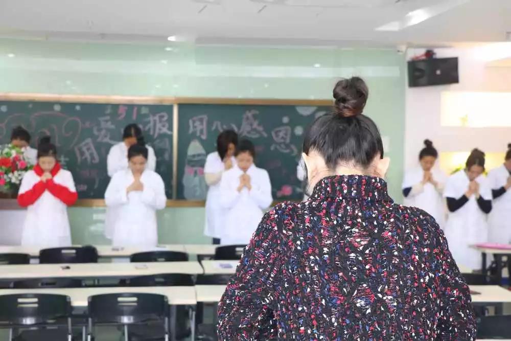 香蕉视频黄色片美雅香蕉在线观看学校